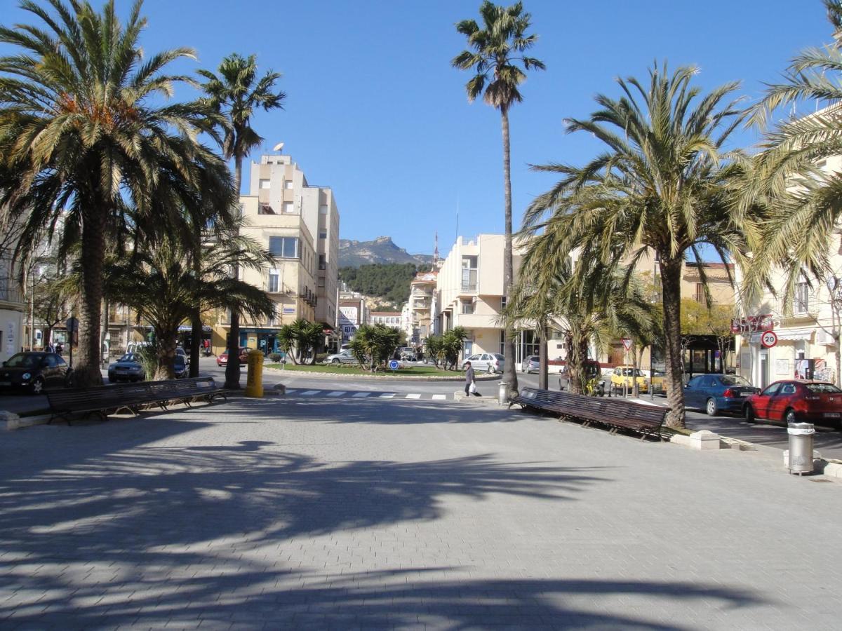Hostal Residencia Celma Sant Carlos de la Ràpita Exteriör bild