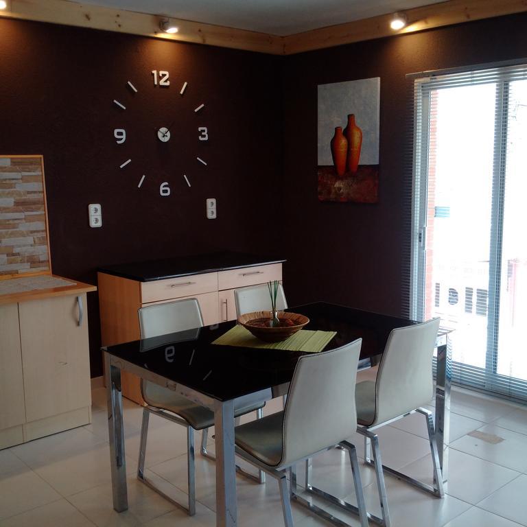 Hostal Residencia Celma Sant Carlos de la Ràpita Exteriör bild