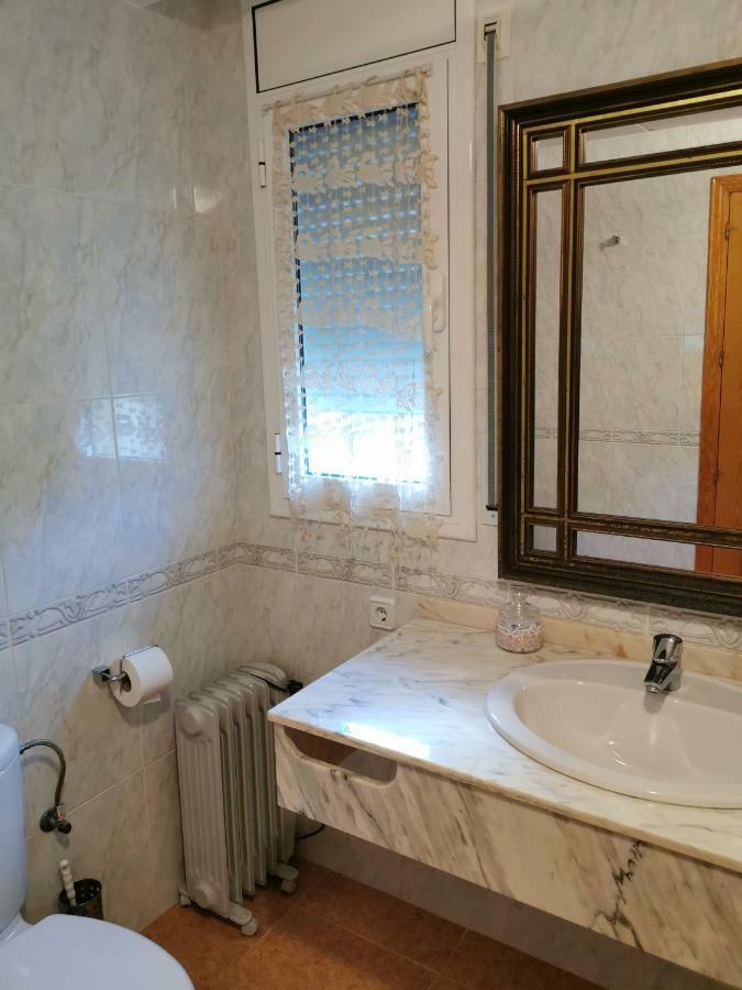 Hostal Residencia Celma Sant Carlos de la Ràpita Exteriör bild