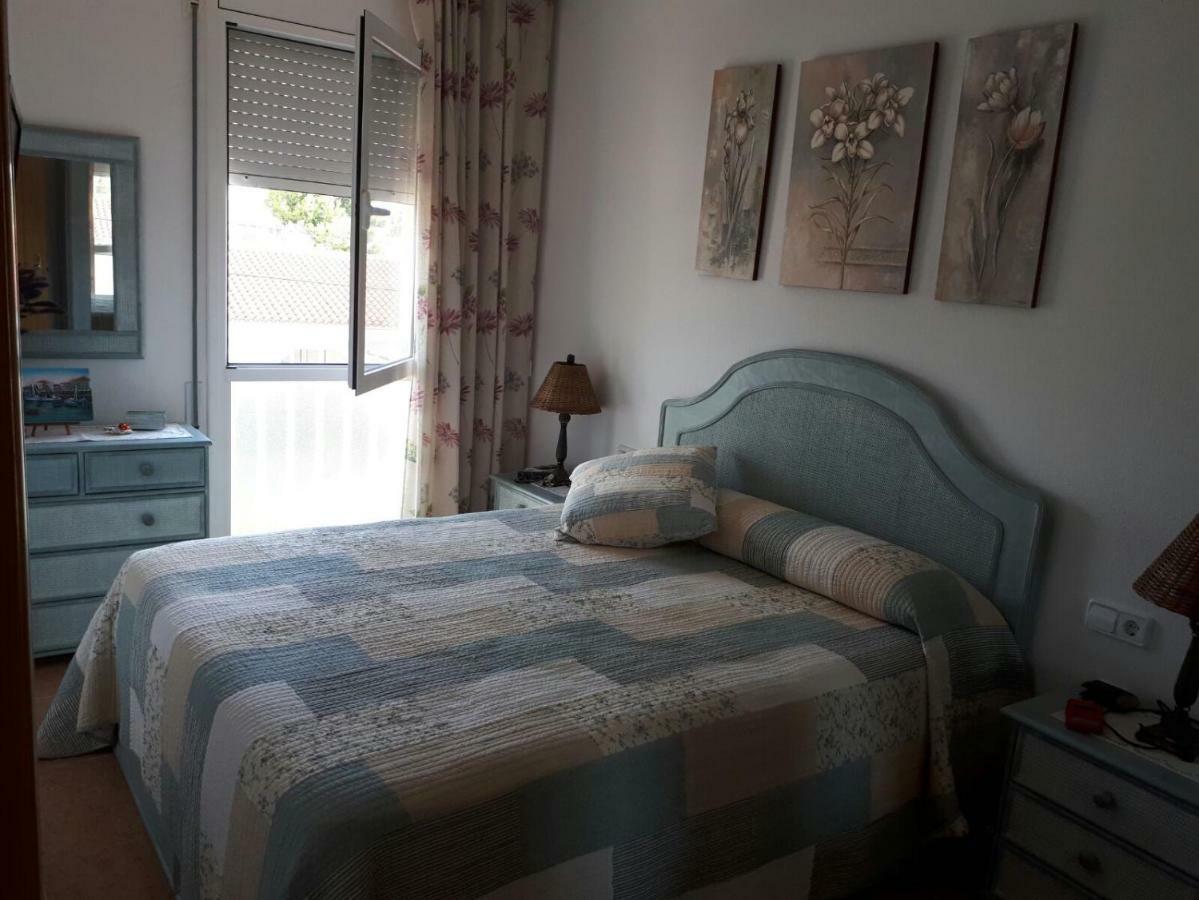 Hostal Residencia Celma Sant Carlos de la Ràpita Exteriör bild