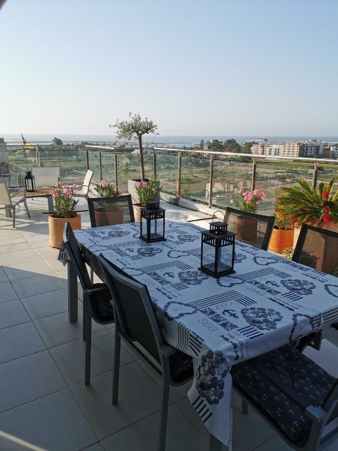 Hostal Residencia Celma Sant Carlos de la Ràpita Exteriör bild