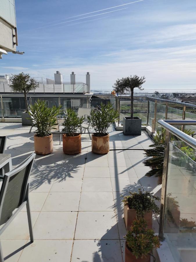 Hostal Residencia Celma Sant Carlos de la Ràpita Exteriör bild